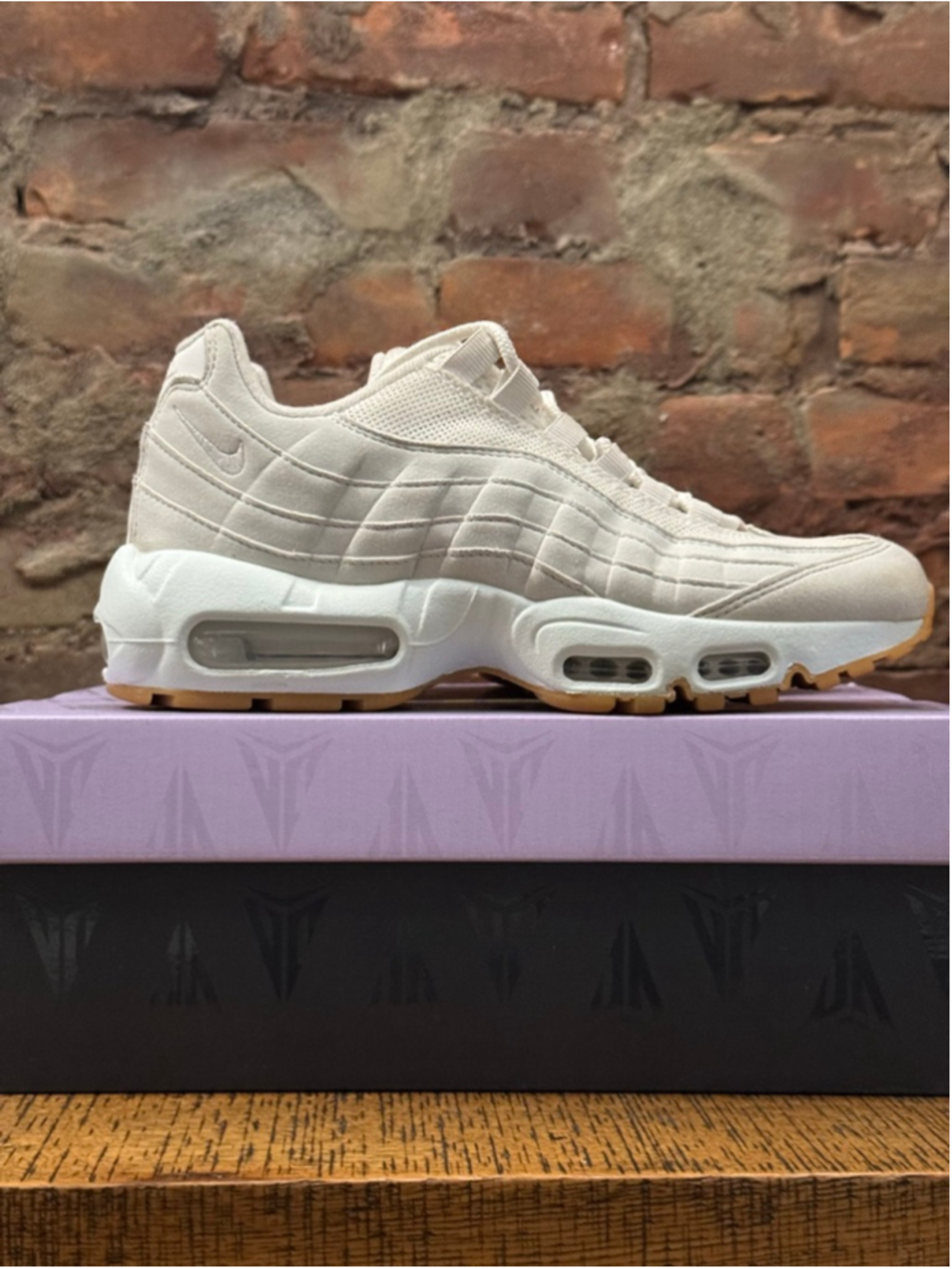 Nike Air Max 95 ID Beige White Sneakers Women Size 7 Gum Sole